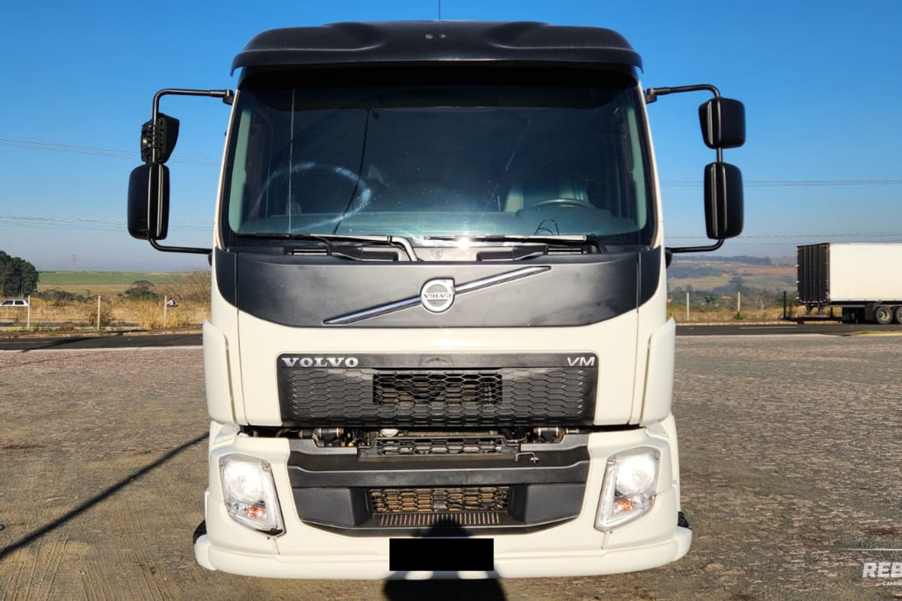 Volvo VM 330 - 15/15 3