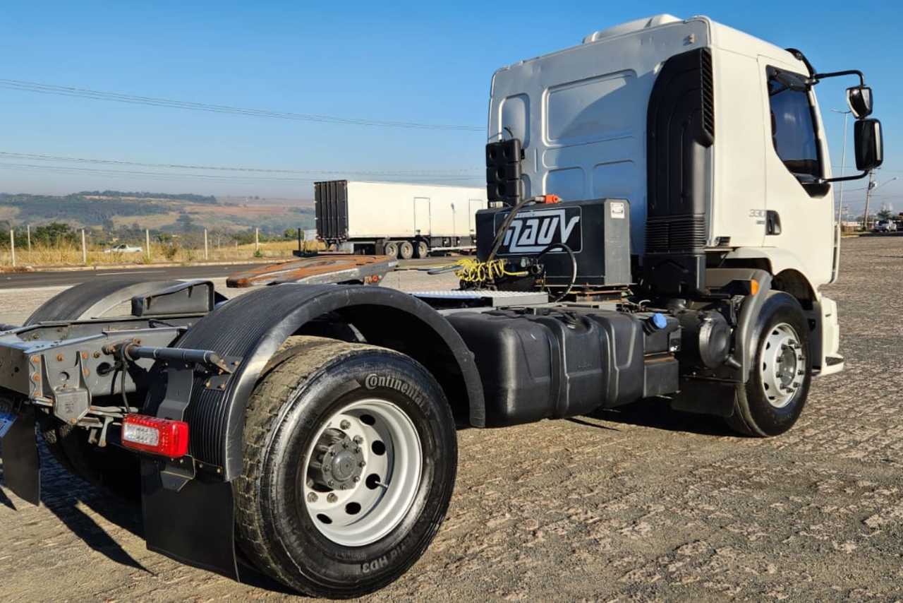Volvo VM 330 - 15/15 7