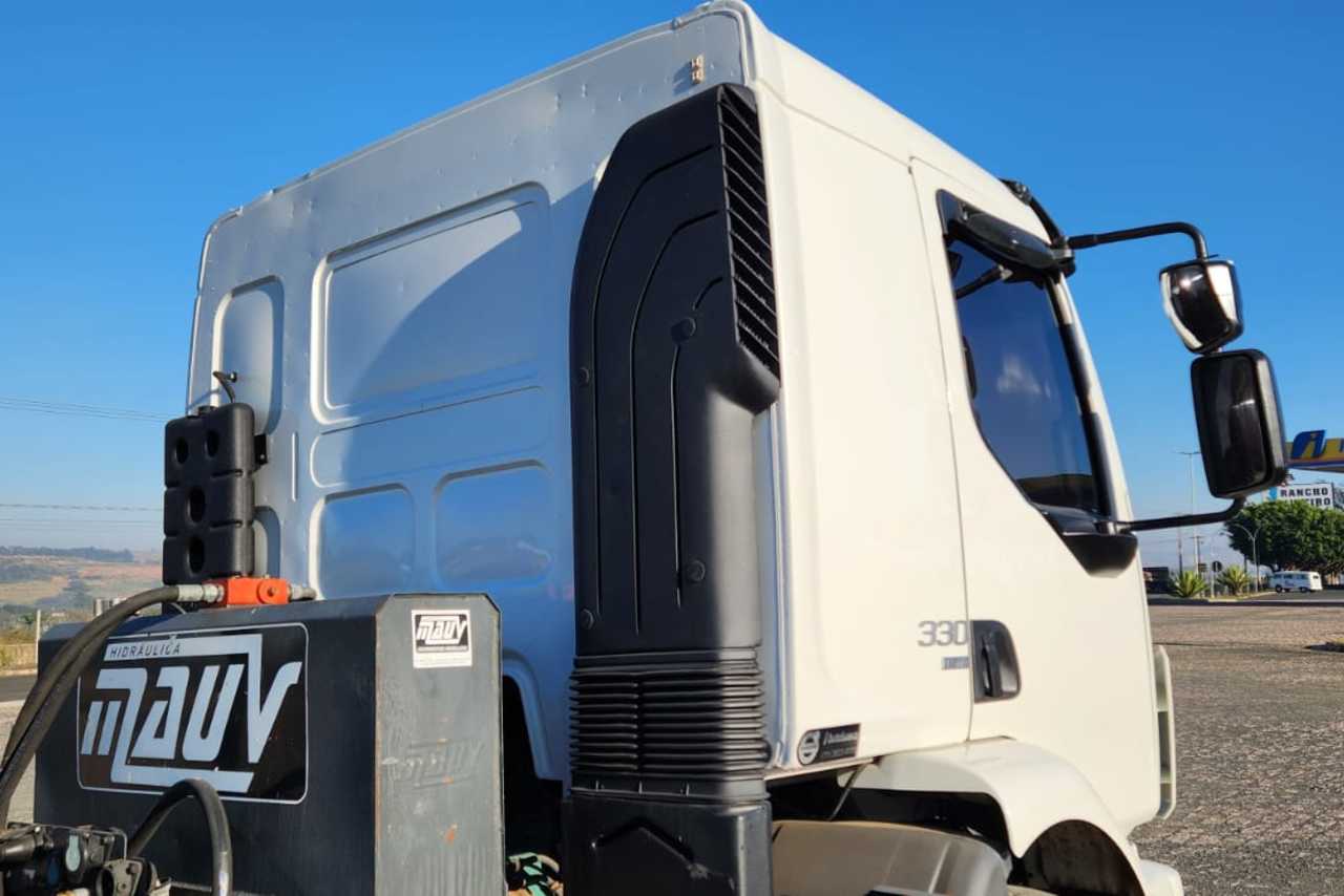 Volvo VM 330 - 15/15 13