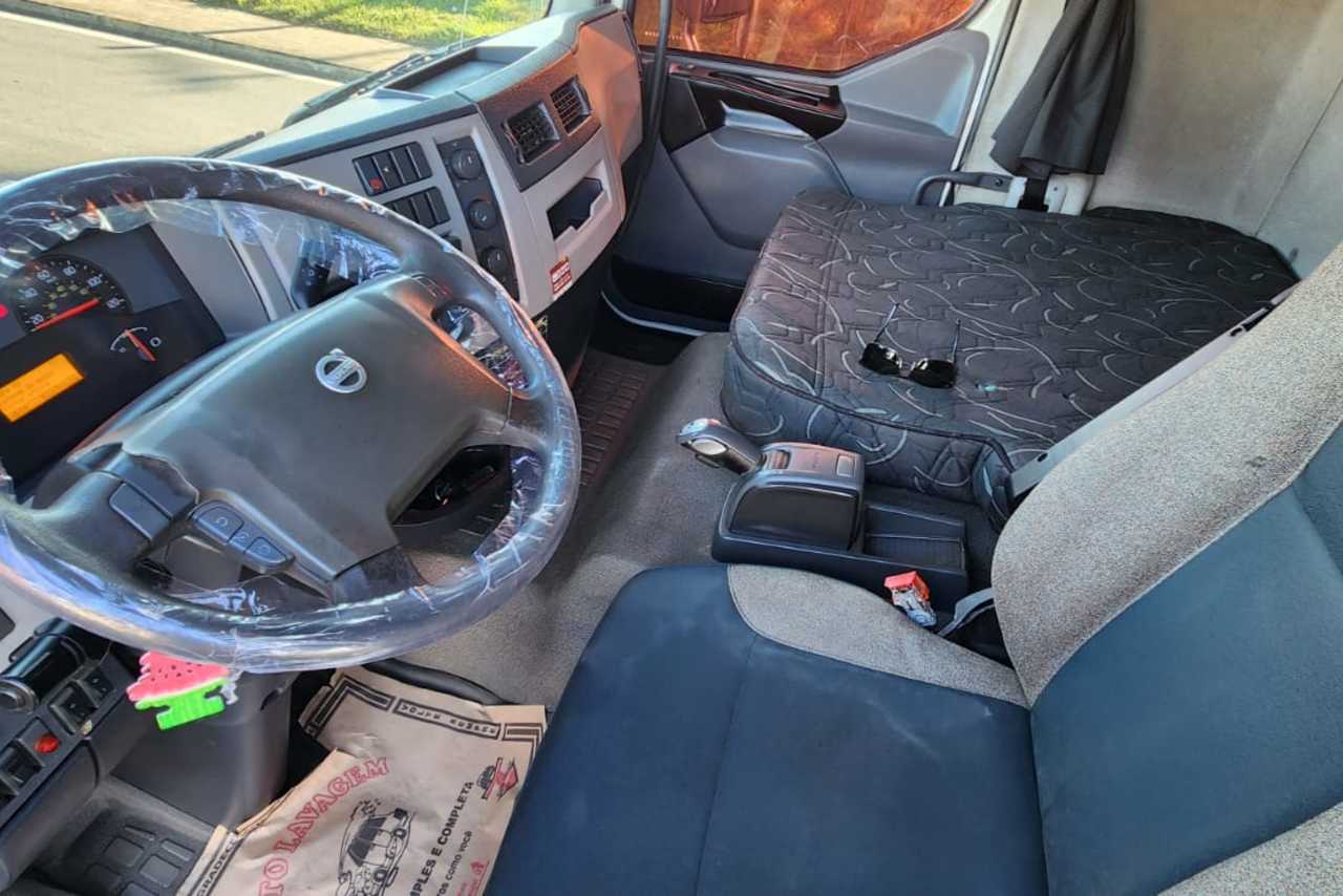Volvo VM 330 - 15/15 20
