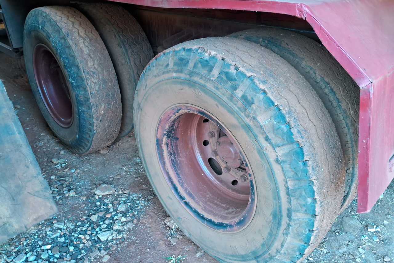 Mercedes Benz MB 1519 - 78/78 4