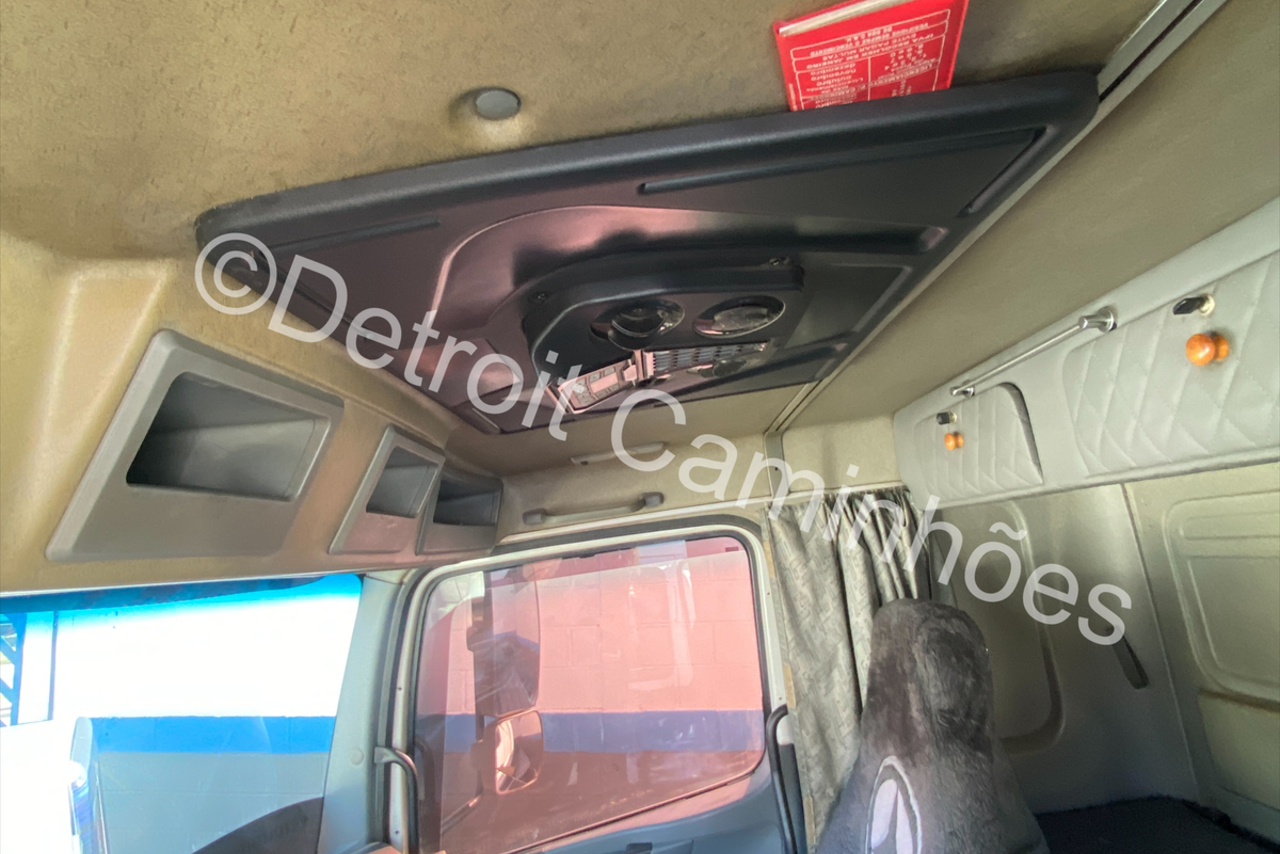 Mercedes Benz Axor 1933 - 08/08 6