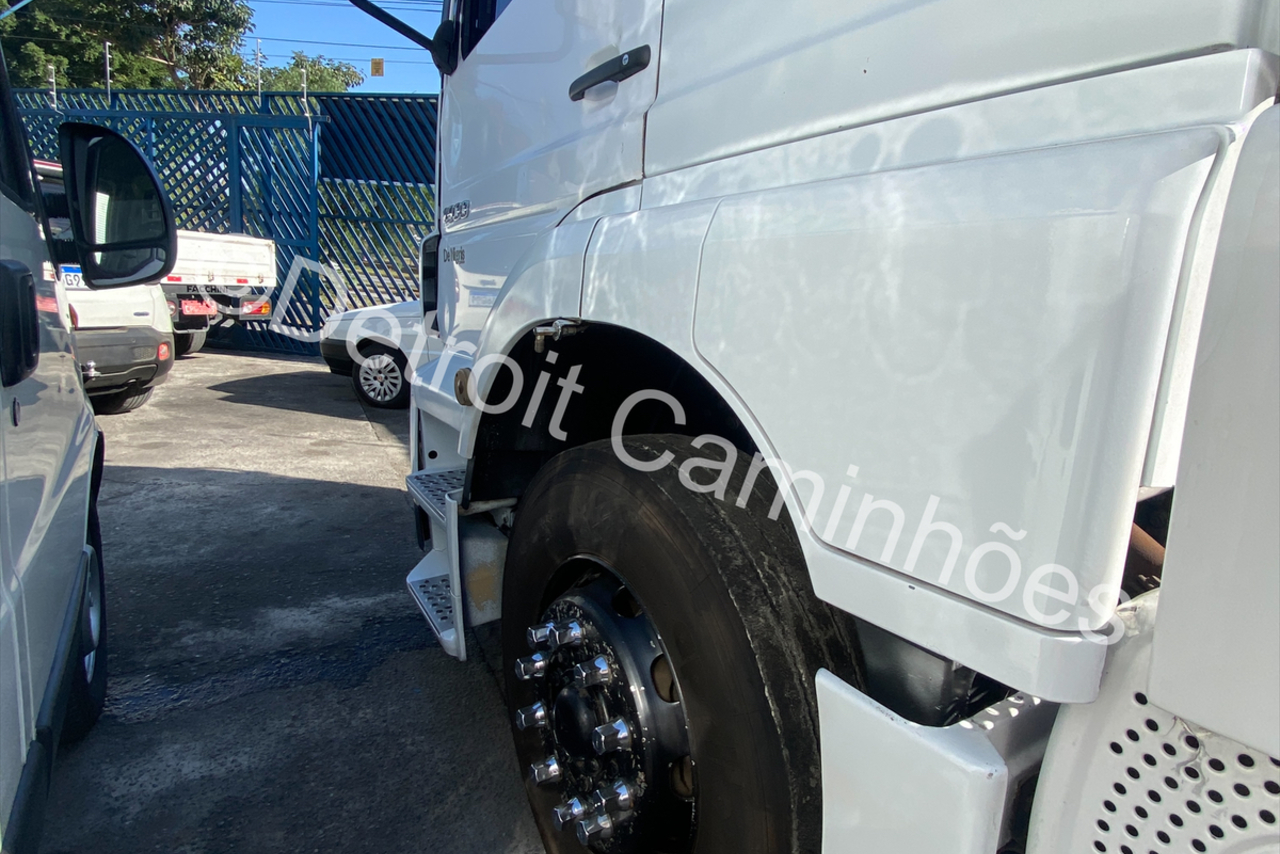 Mercedes Benz Axor 1933 - 08/08 12