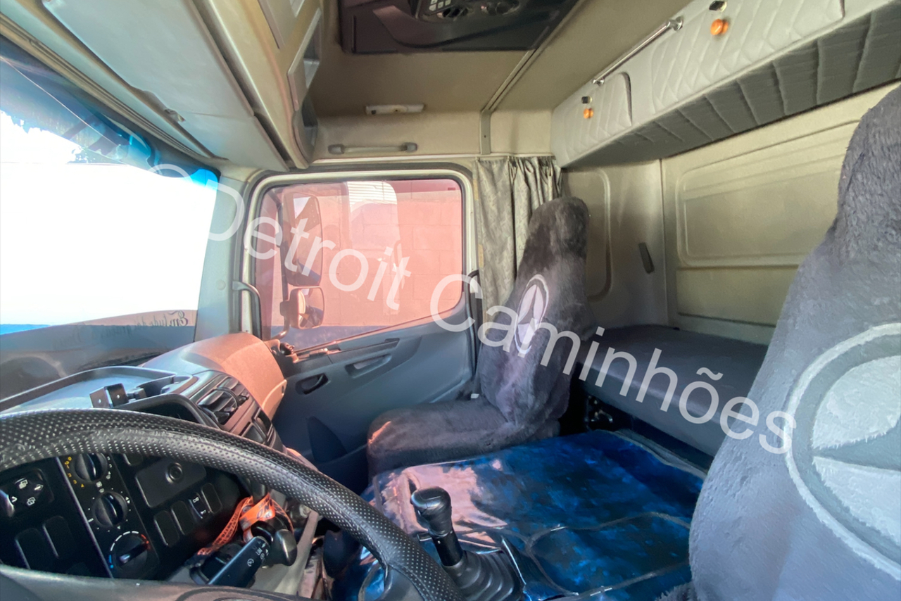 Mercedes Benz Axor 1933 - 08/08 15