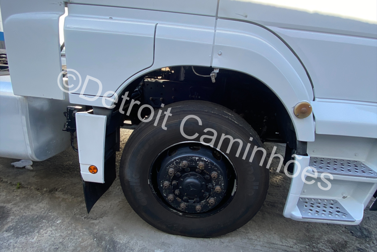 Mercedes Benz Axor 1933 - 08/08 20