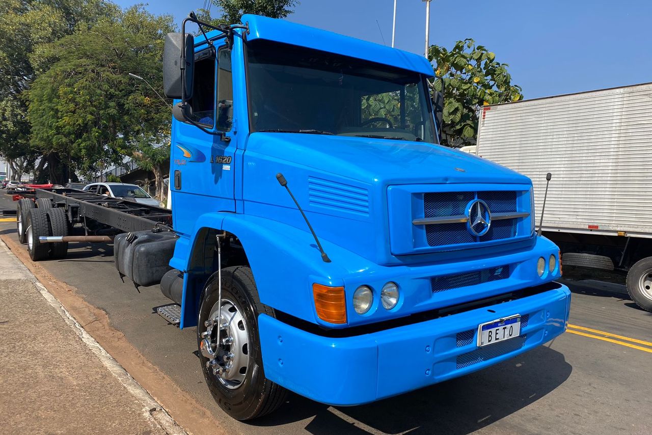 Mercedes Benz MB 1620 - 04/04 3