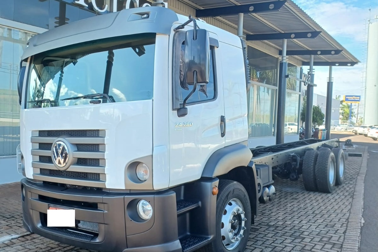 Volkswagen 24-280 E Constellation 6x2 - 18/19 3