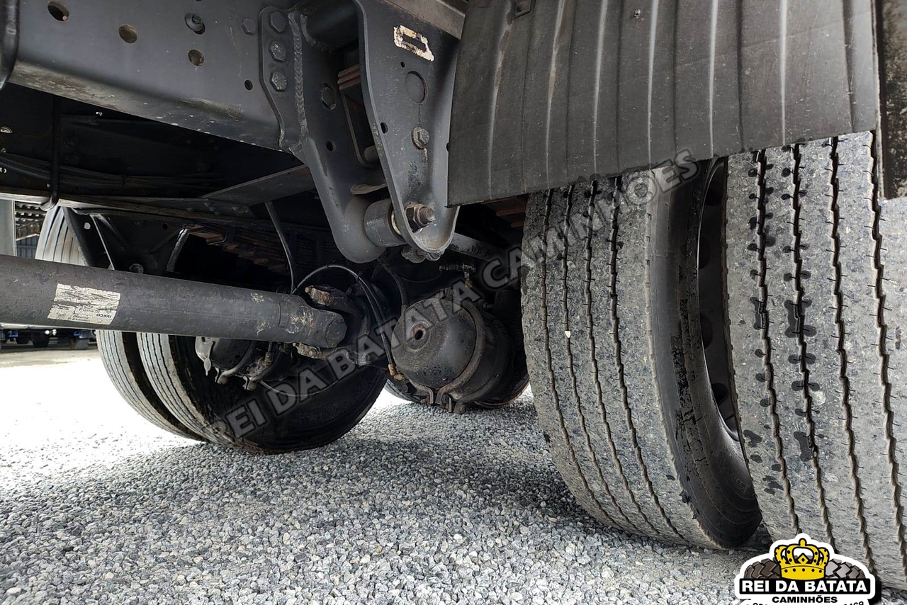 Iveco Tector 240E25 - 09/09 14