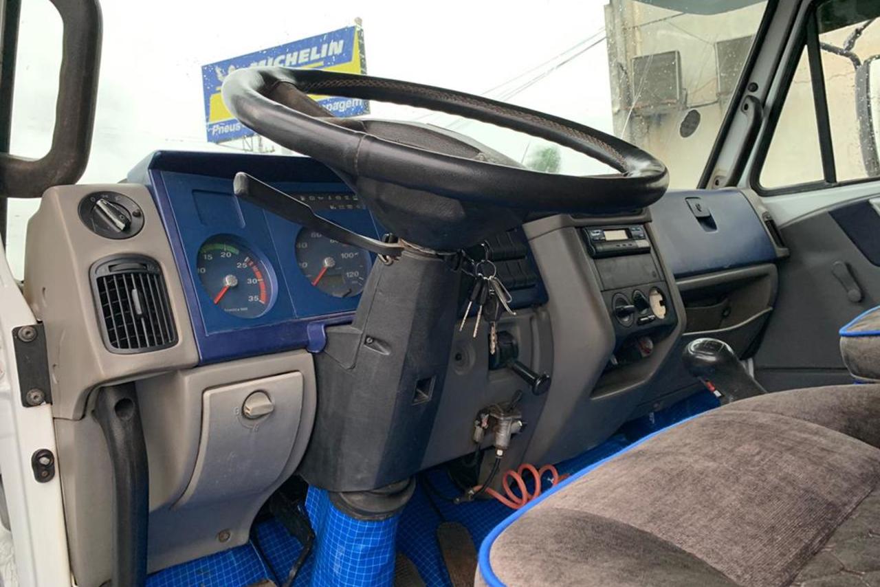 Volkswagen 13-180 - 07/07 12