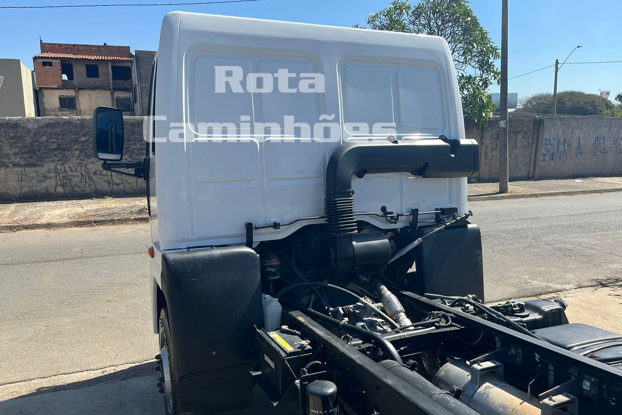 Ford Cargo1119 - 14/15 11
