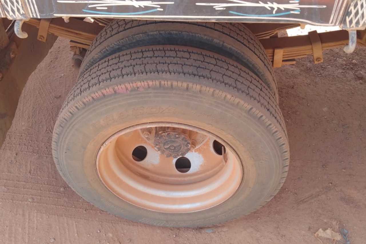 Ford Cargo815 - 04/04 8
