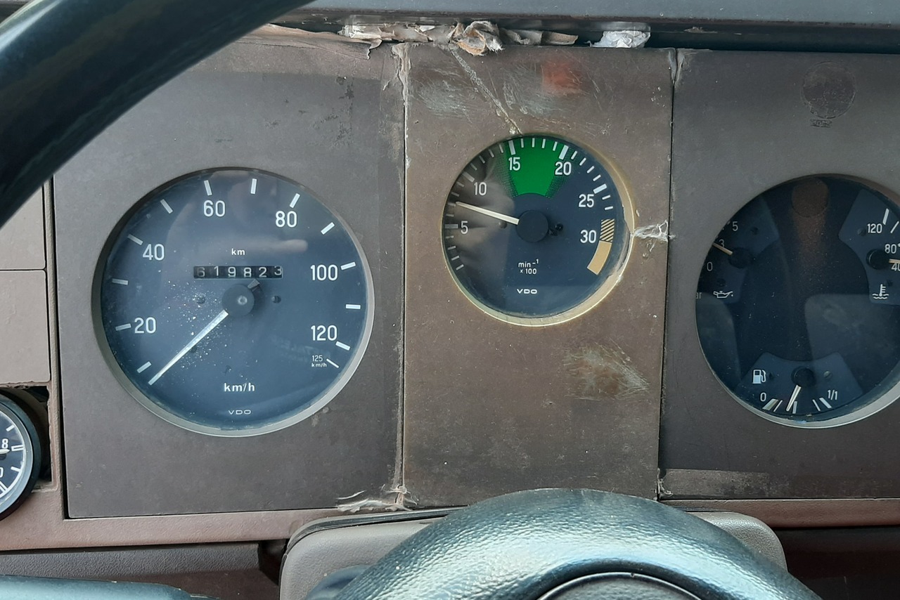Mercedes Benz MB 709 - 90/90 14