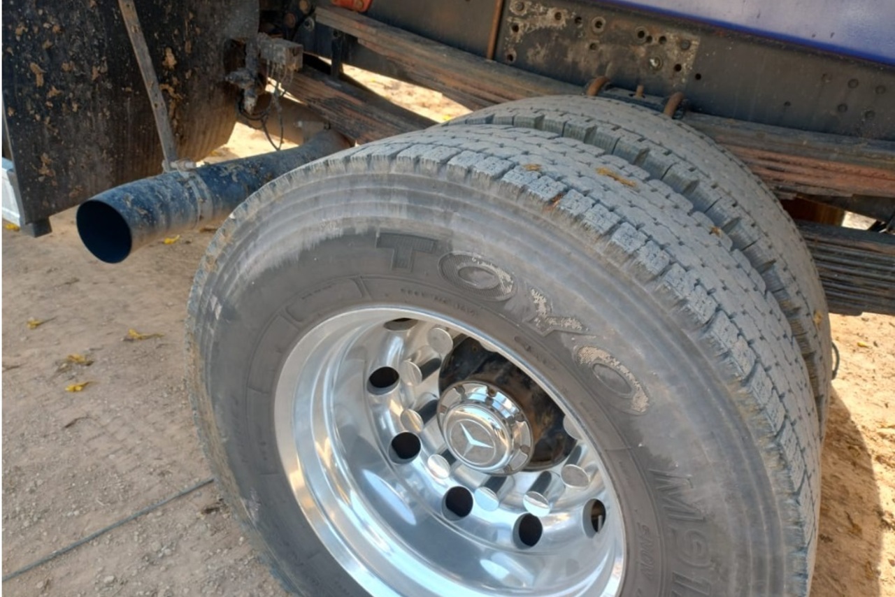 Mercedes Benz MB 1720 - 02/02 7