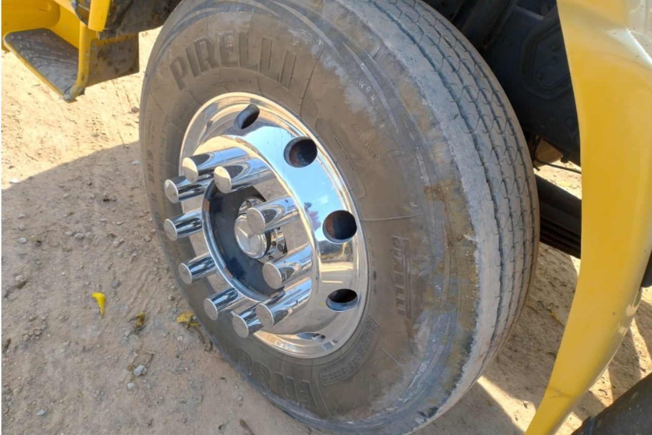 Mercedes Benz MB 1720 - 02/02 9