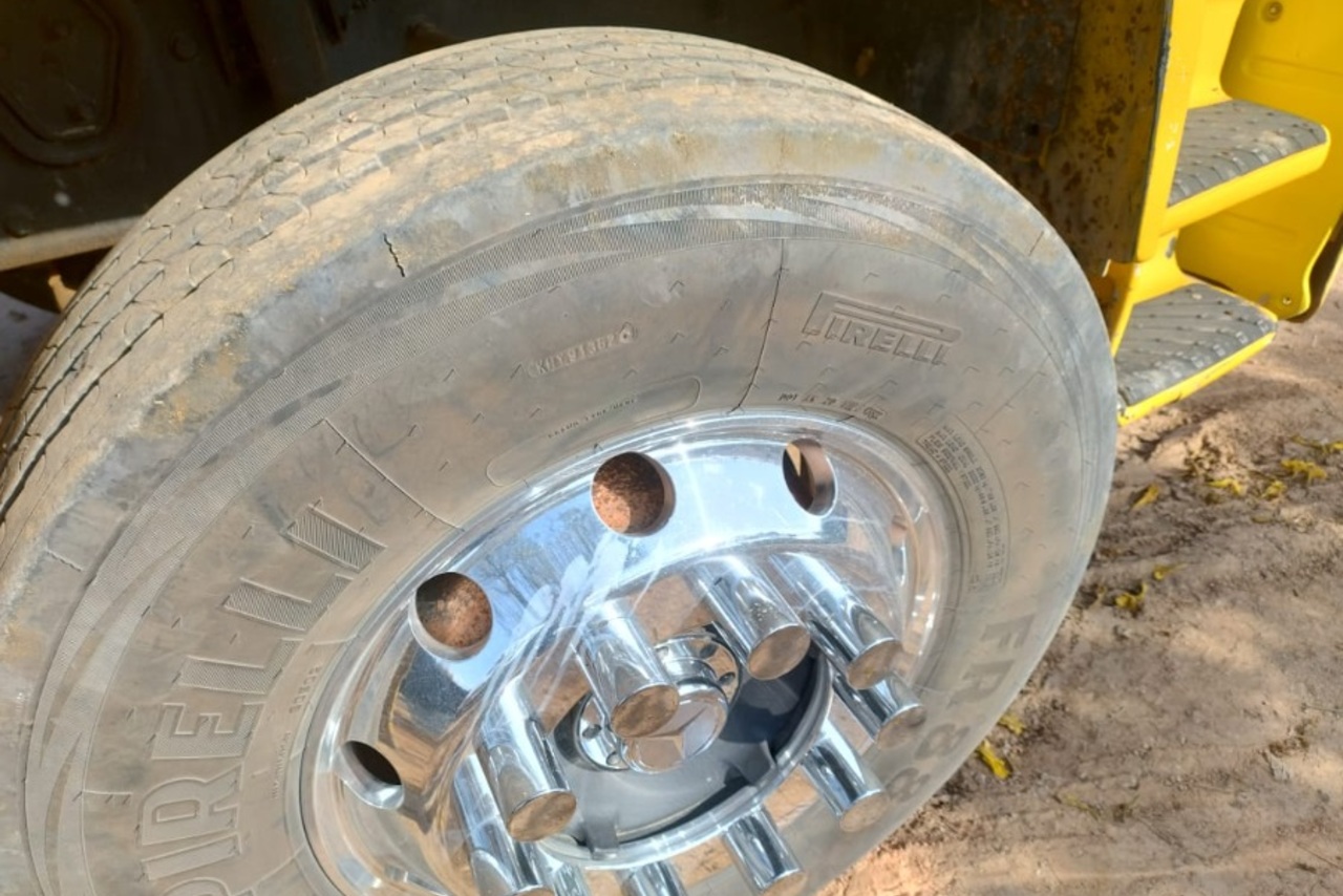 Mercedes Benz MB 1720 - 02/02 10