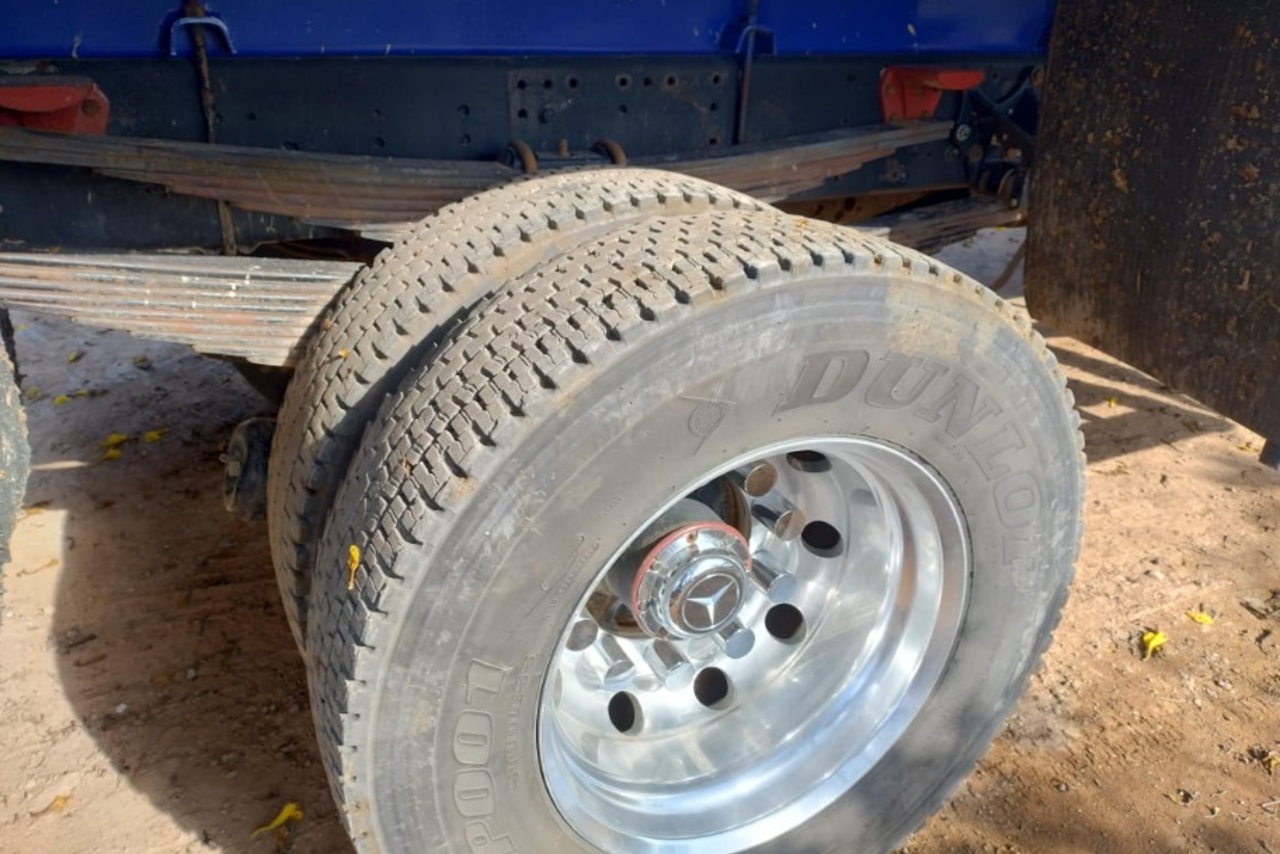 Mercedes Benz MB 1720 - 02/02 11