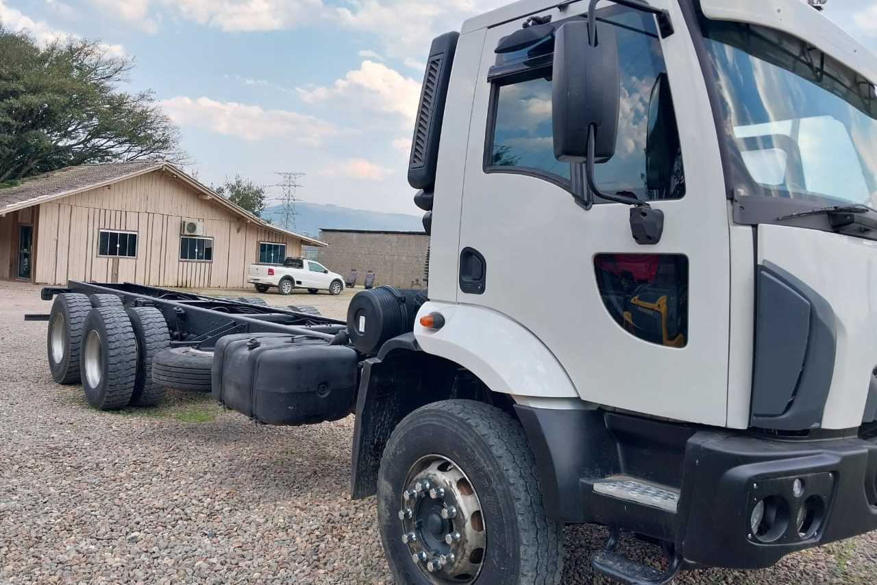 Ford 3132 - 12/12 3