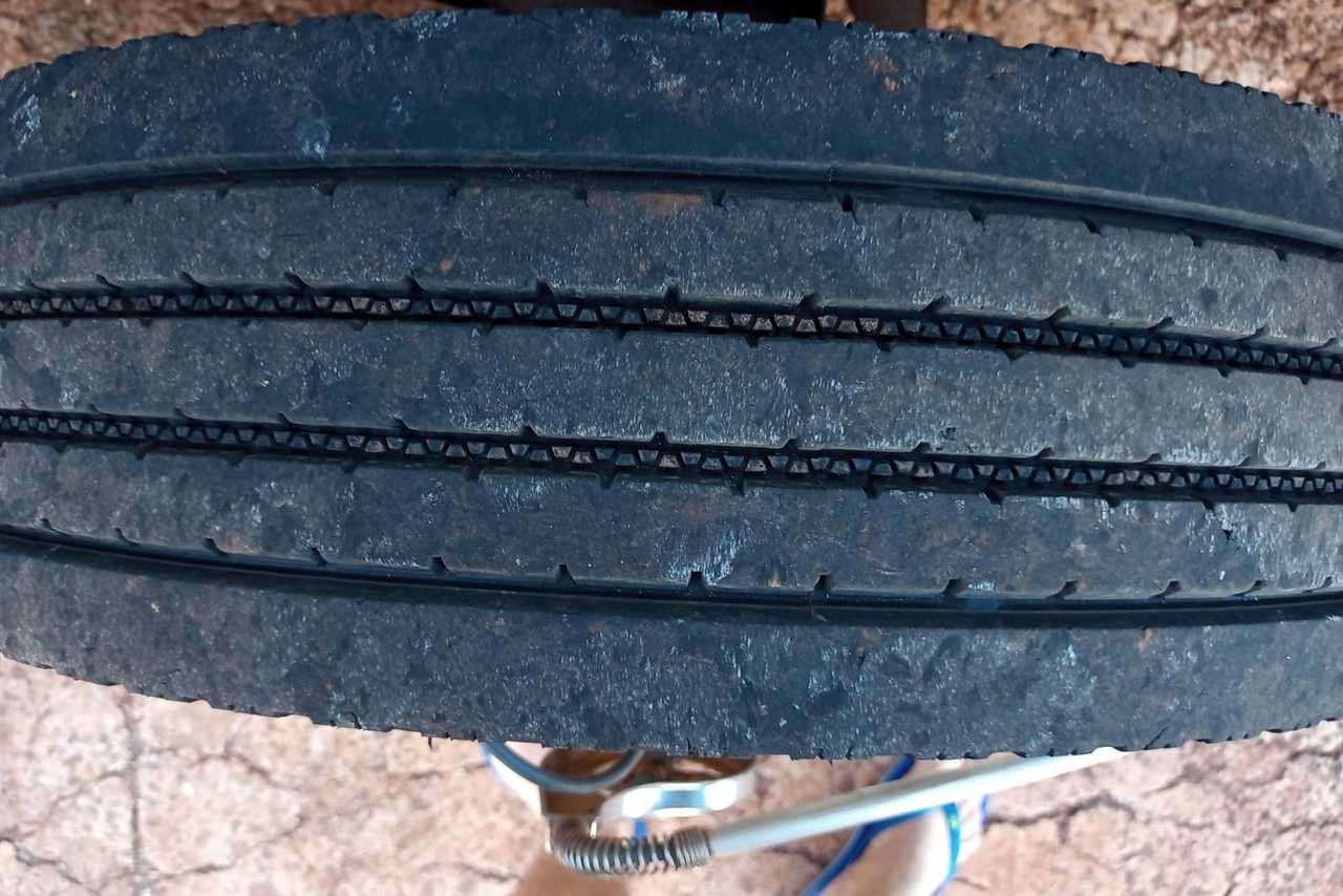 Ford Cargo815 - 03/04 12
