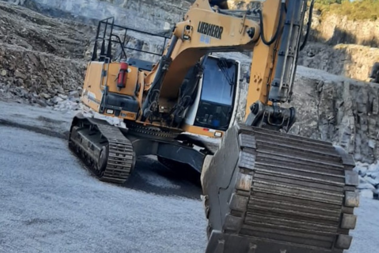 Liebherr 944 - 18/18 3