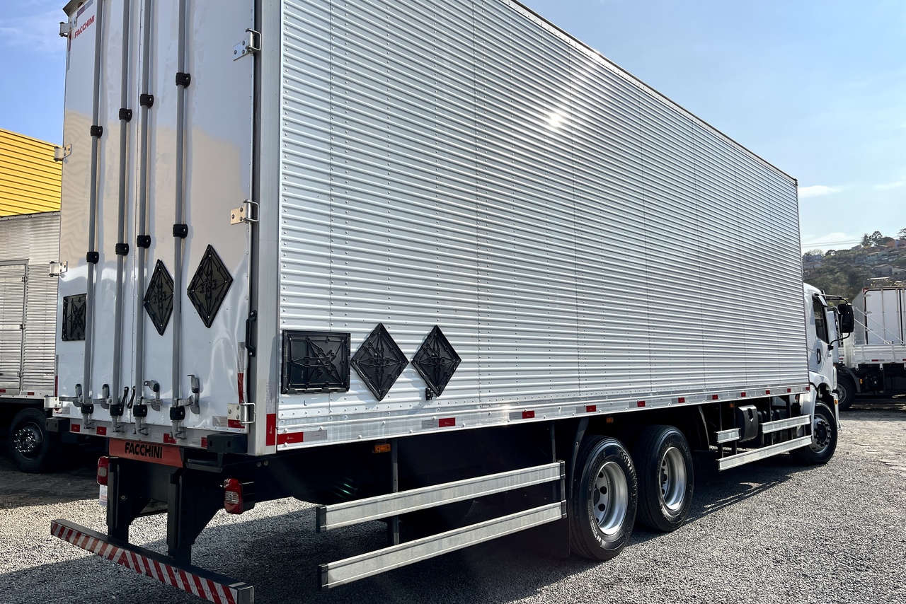 Volkswagen 24-280 E Constellation 6x2 - 22/23 4