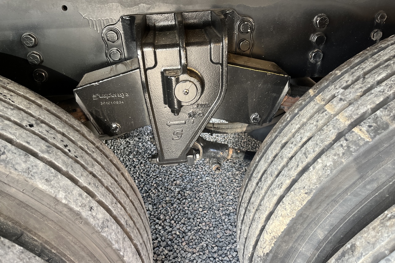 Volkswagen 24-280 E Constellation 6x2 - 22/23 7