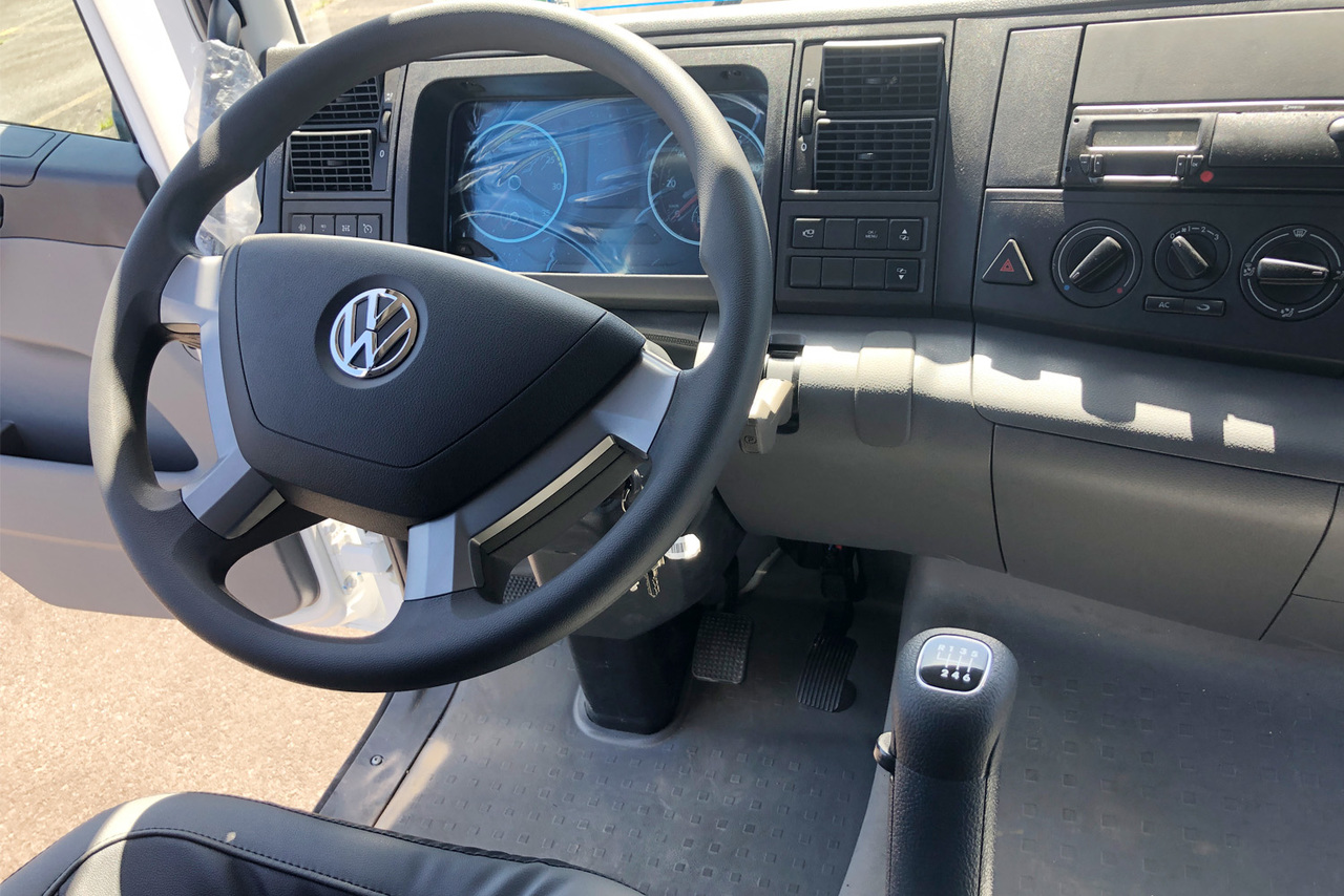 Volkswagen VW 17210 - 24/25 6