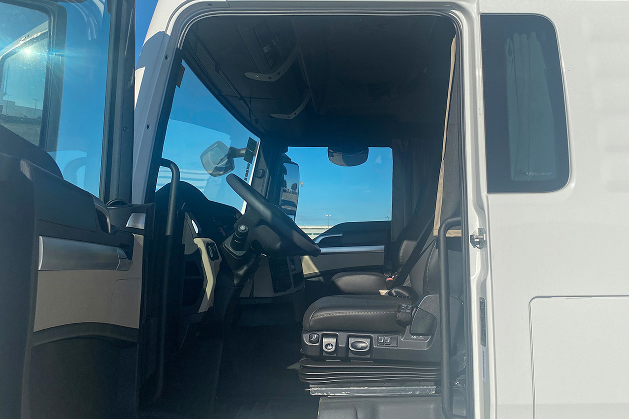 Volkswagen 29-530 6x4 Meteor - 23/23 16