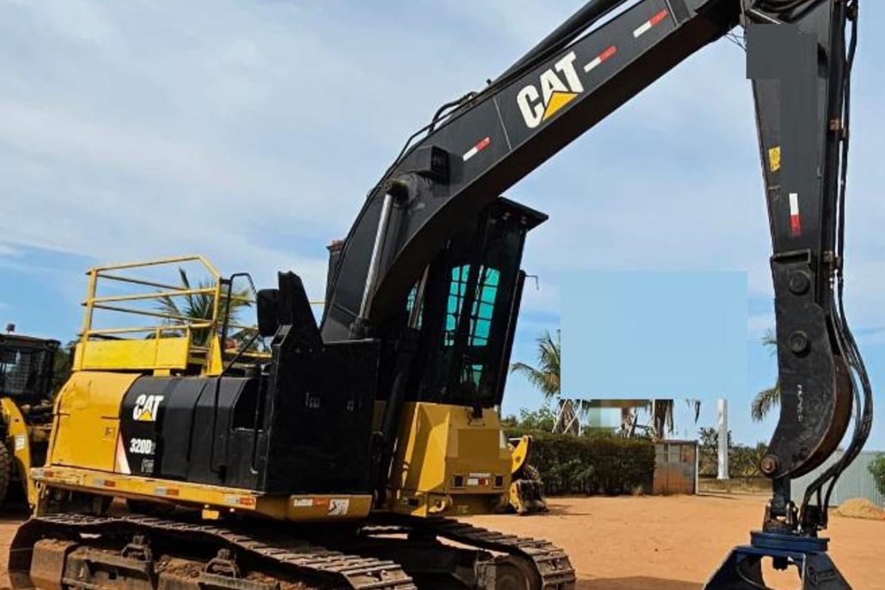Caterpillar 320D2 - 17/17 3