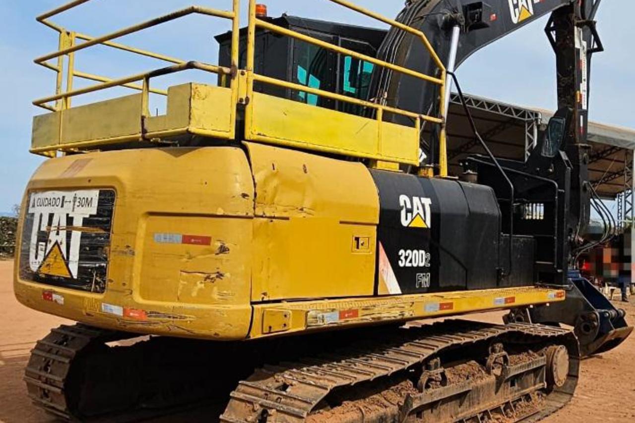 Caterpillar 320D2 - 17/17 4