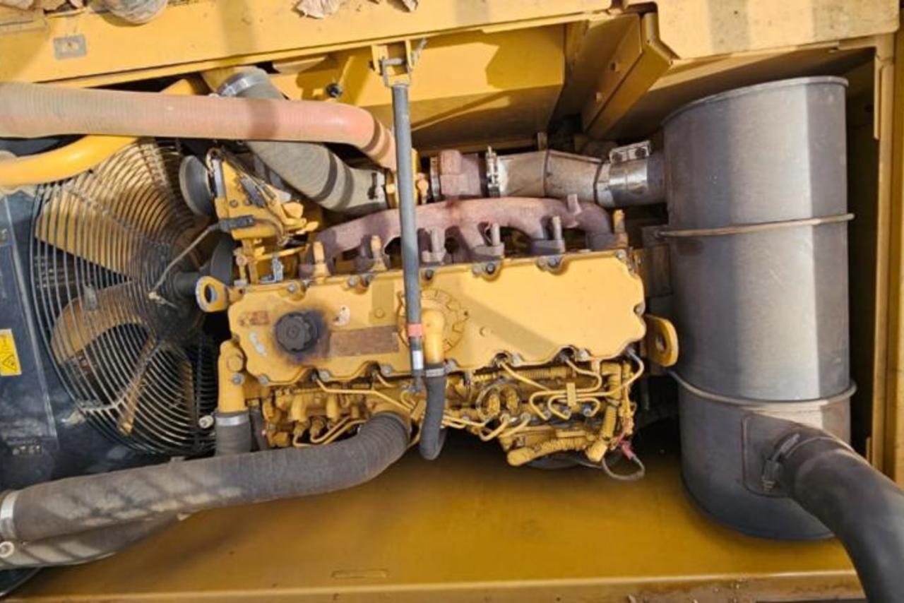 Caterpillar 320D2 - 17/17 5