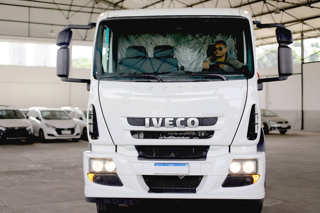 Iveco Tector Attack 170E21 - 21/22 2