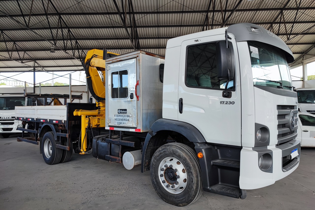 Volkswagen 17-230 E Constellation (DIESEL)(E5) - 21/22 3