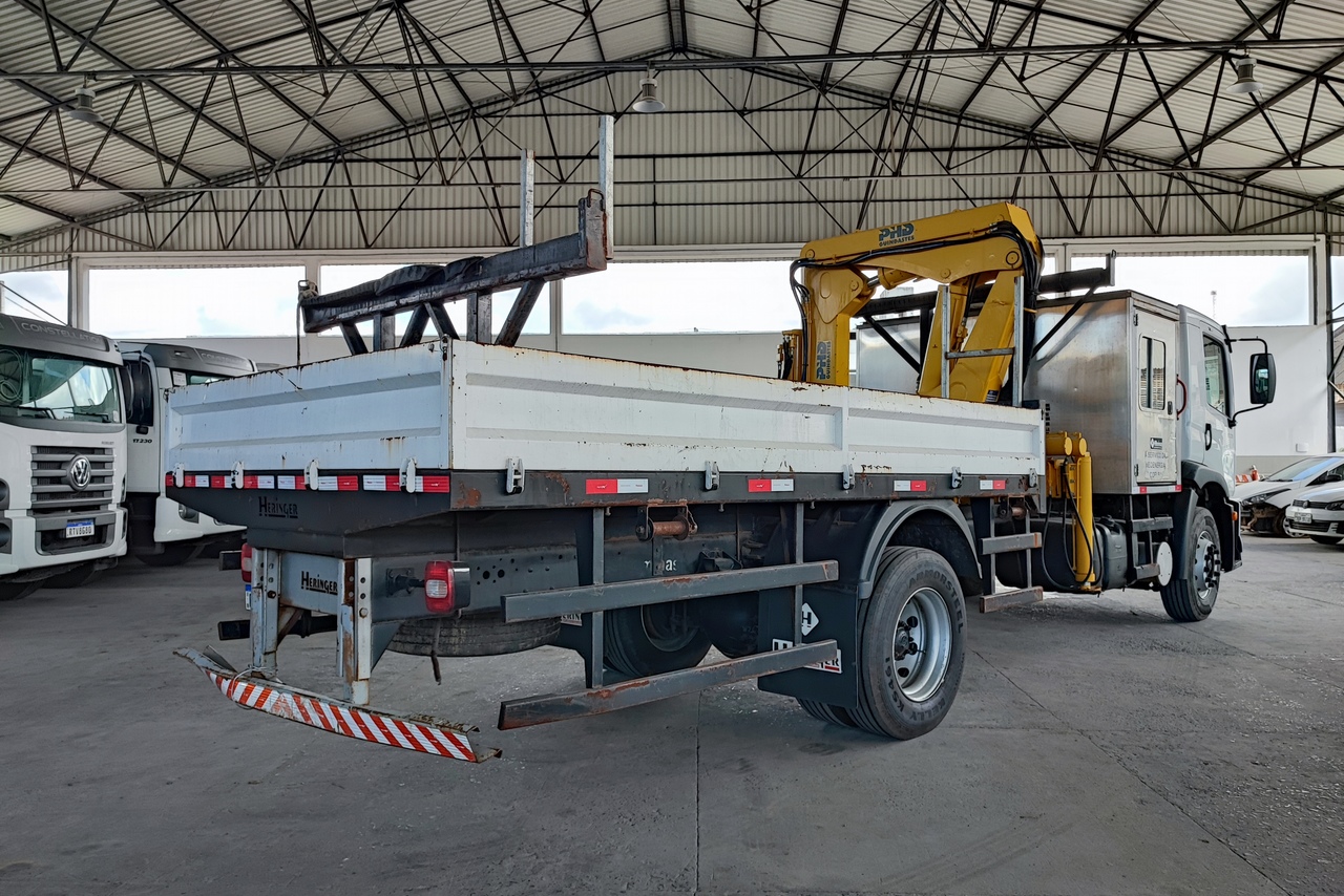 Volkswagen 17-230 E Constellation (DIESEL)(E5) - 21/22 4