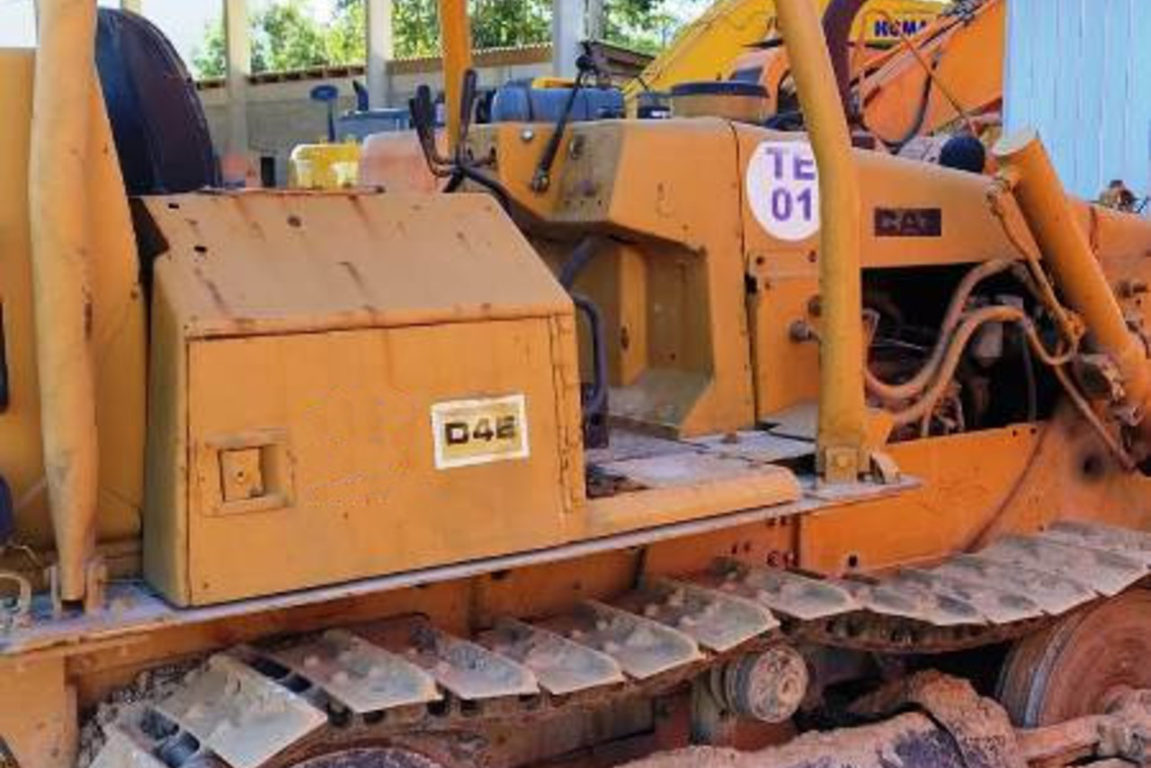 Caterpillar D4E - 90/90 4
