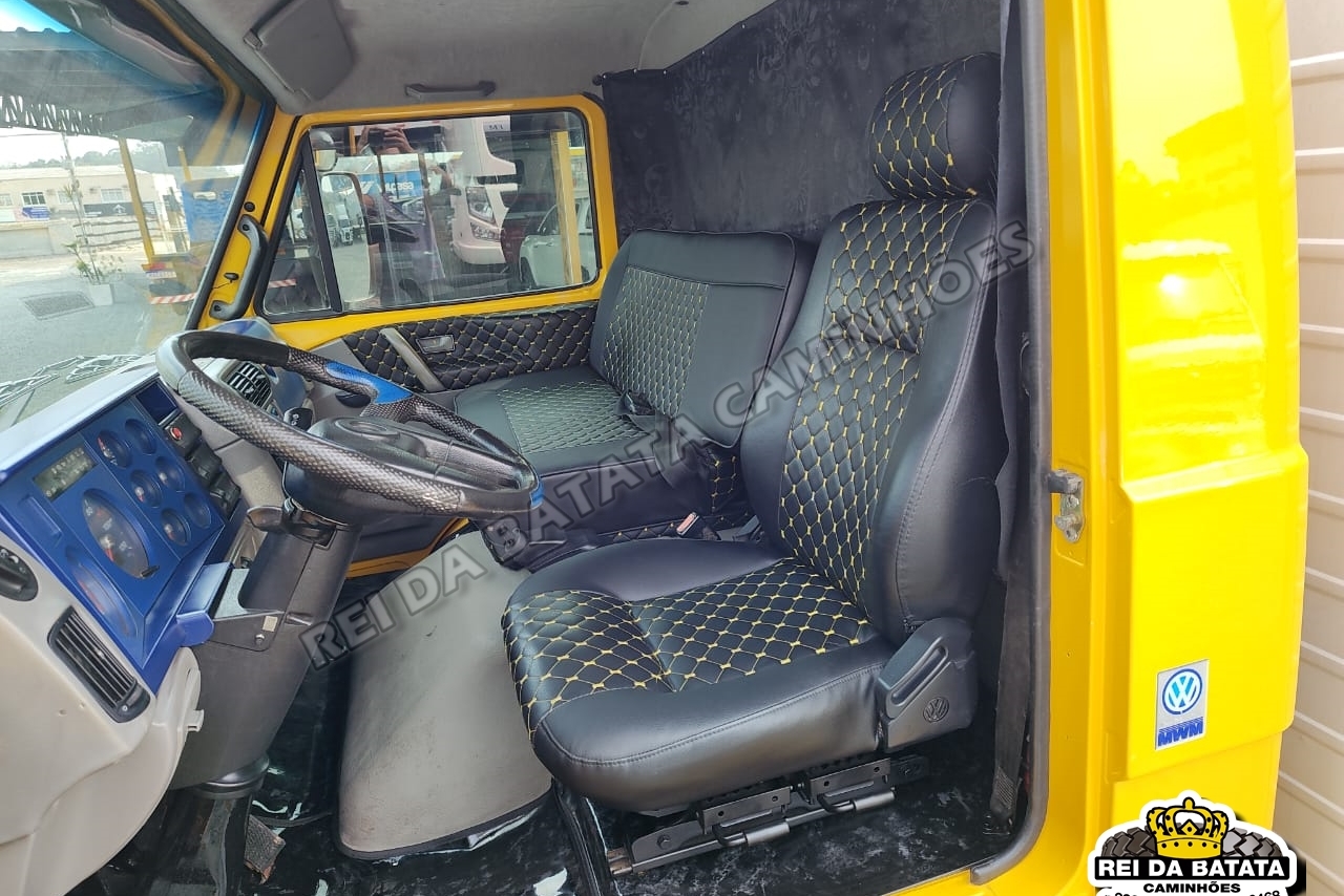 Volkswagen 8 120 - 05/05 8