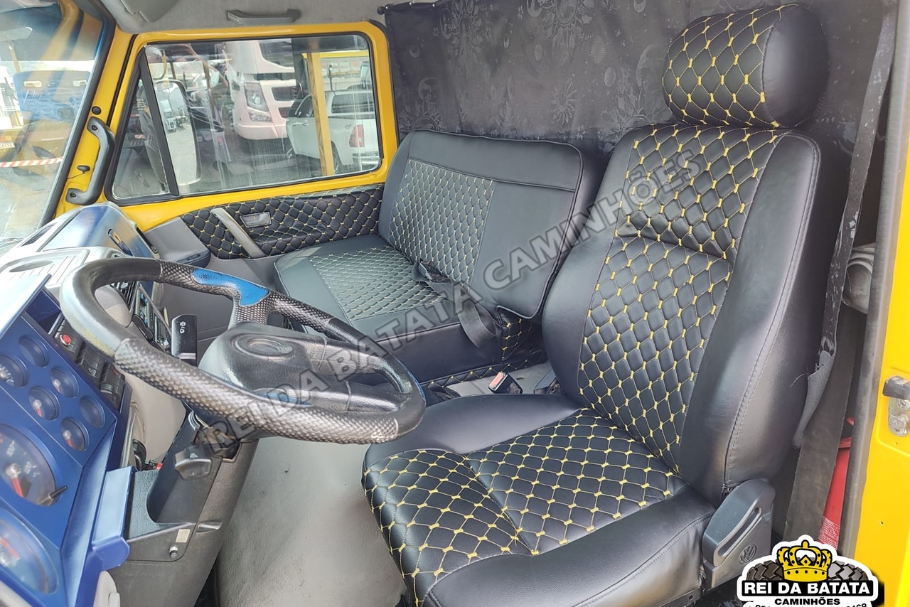 Volkswagen 8 120 - 05/05 11
