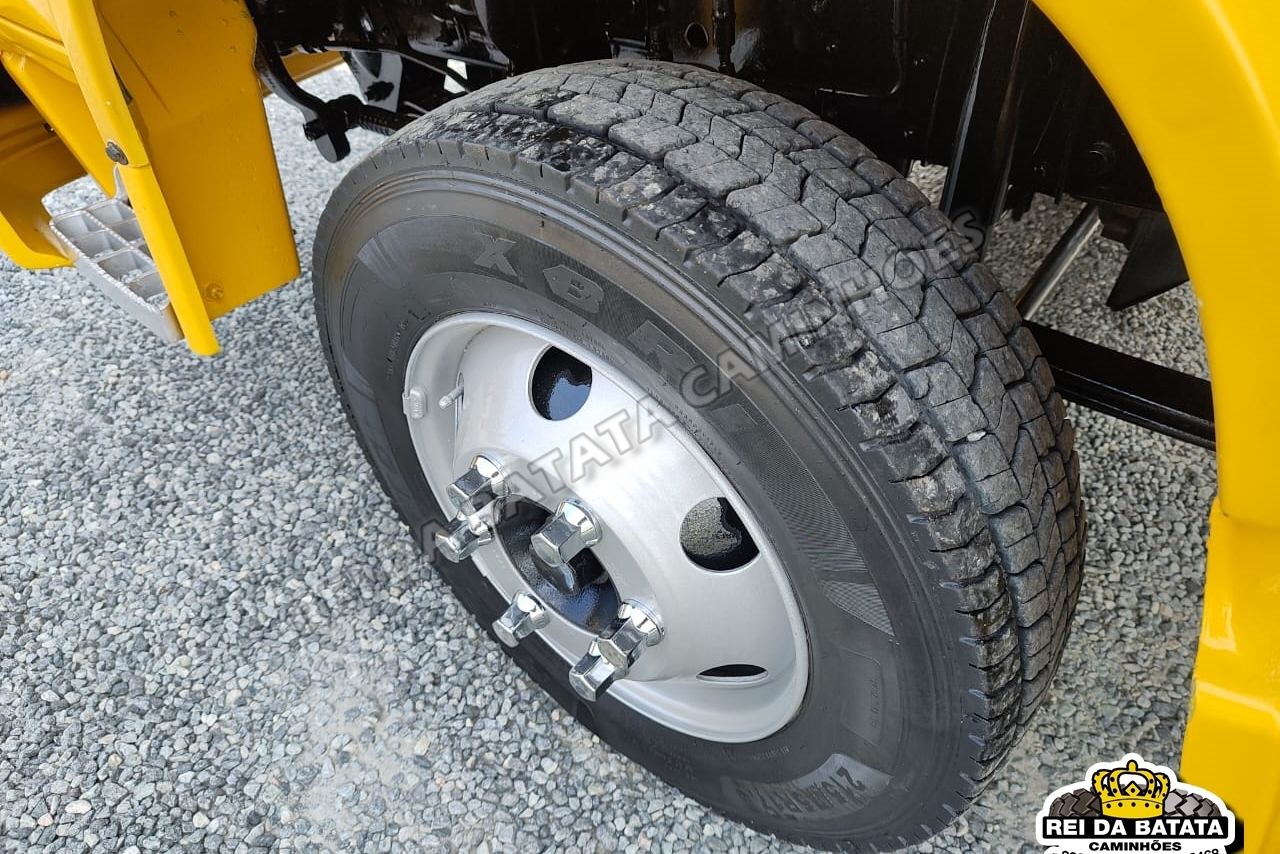 Volkswagen 8 120 - 05/05 16