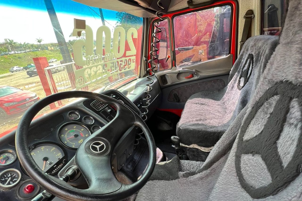 Mercedes Benz MB 1620 - 06/06 11