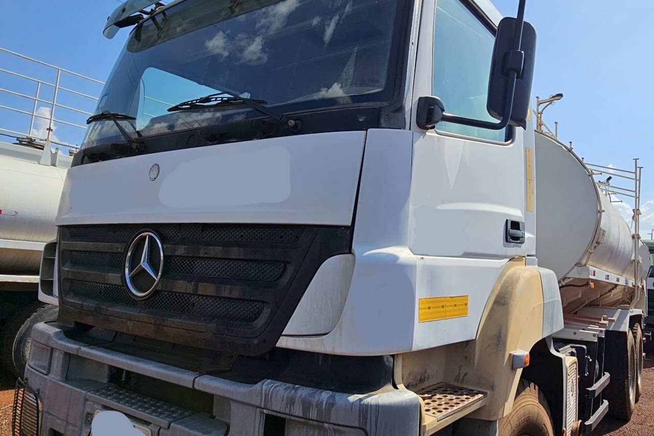 Mercedes Benz Axor 4144 - 11/12 2
