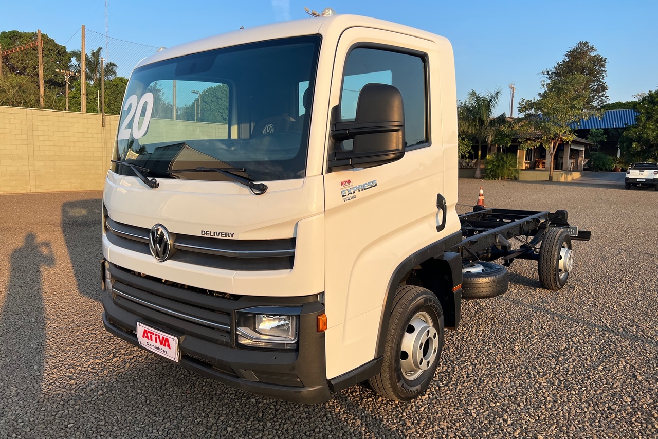 Volkswagen Delivery Express - 19/20 5
