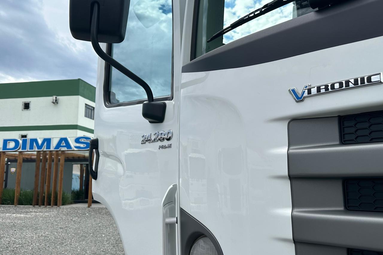 Volkswagen 24-280 E Constellation 6x2 - 21/22 5