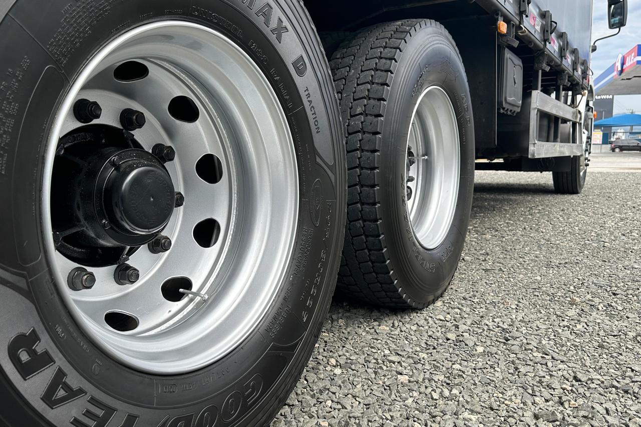 Volkswagen 24-280 E Constellation 6x2 - 21/22 8
