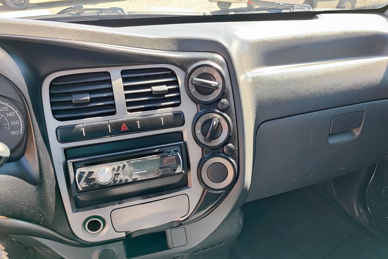 KIA Bongo K-2500 - 10/11 6