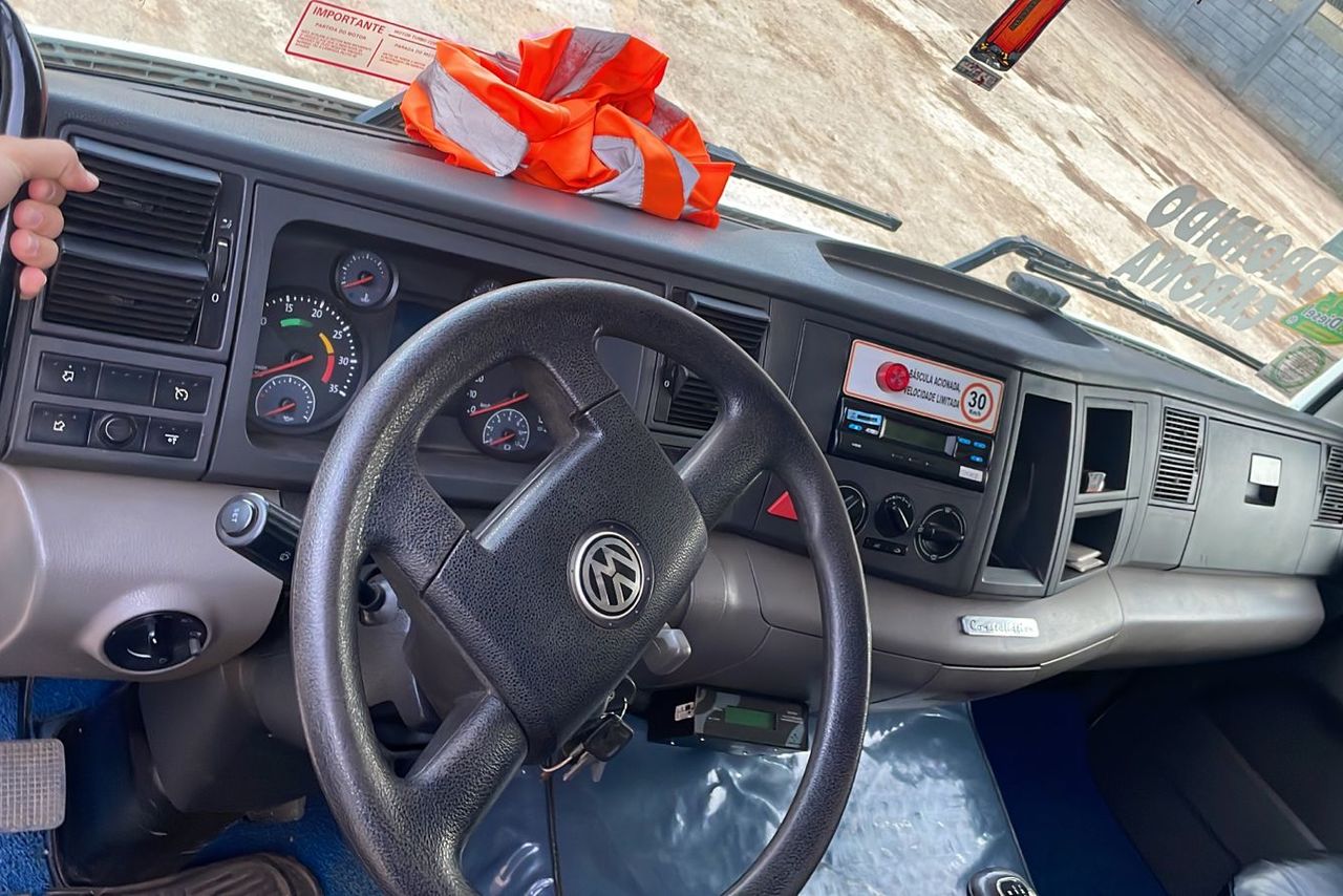 Volkswagen 24-280 E Constellation 6x2 - 12/12 6