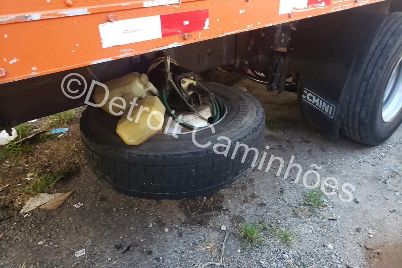 Mercedes Benz MB 1718 - 09/09 4
