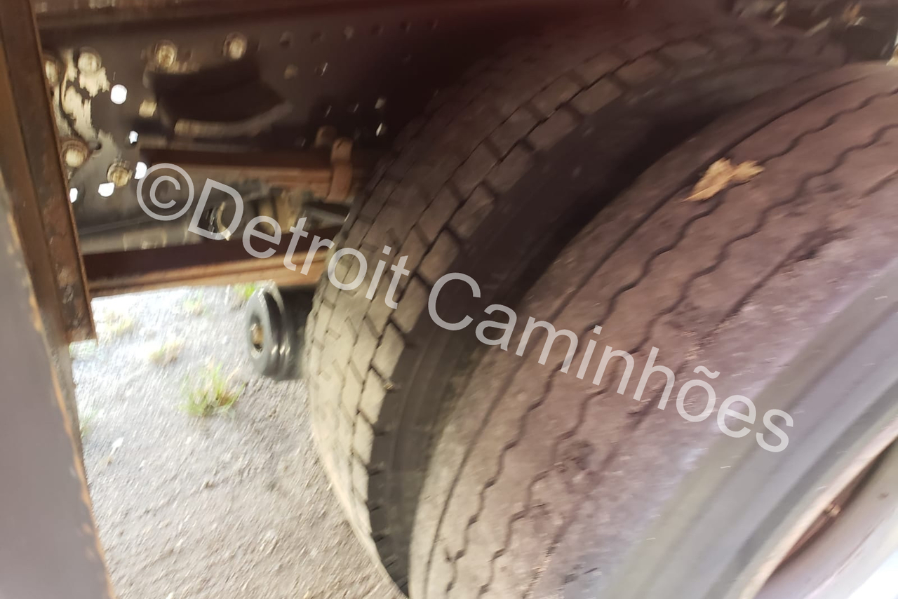 Mercedes Benz MB 1718 - 09/09 6