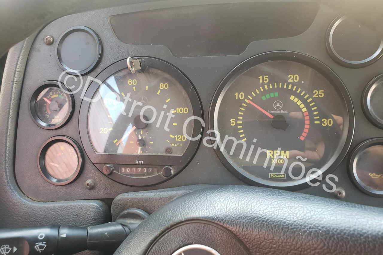 Mercedes Benz MB 1718 - 09/09 12