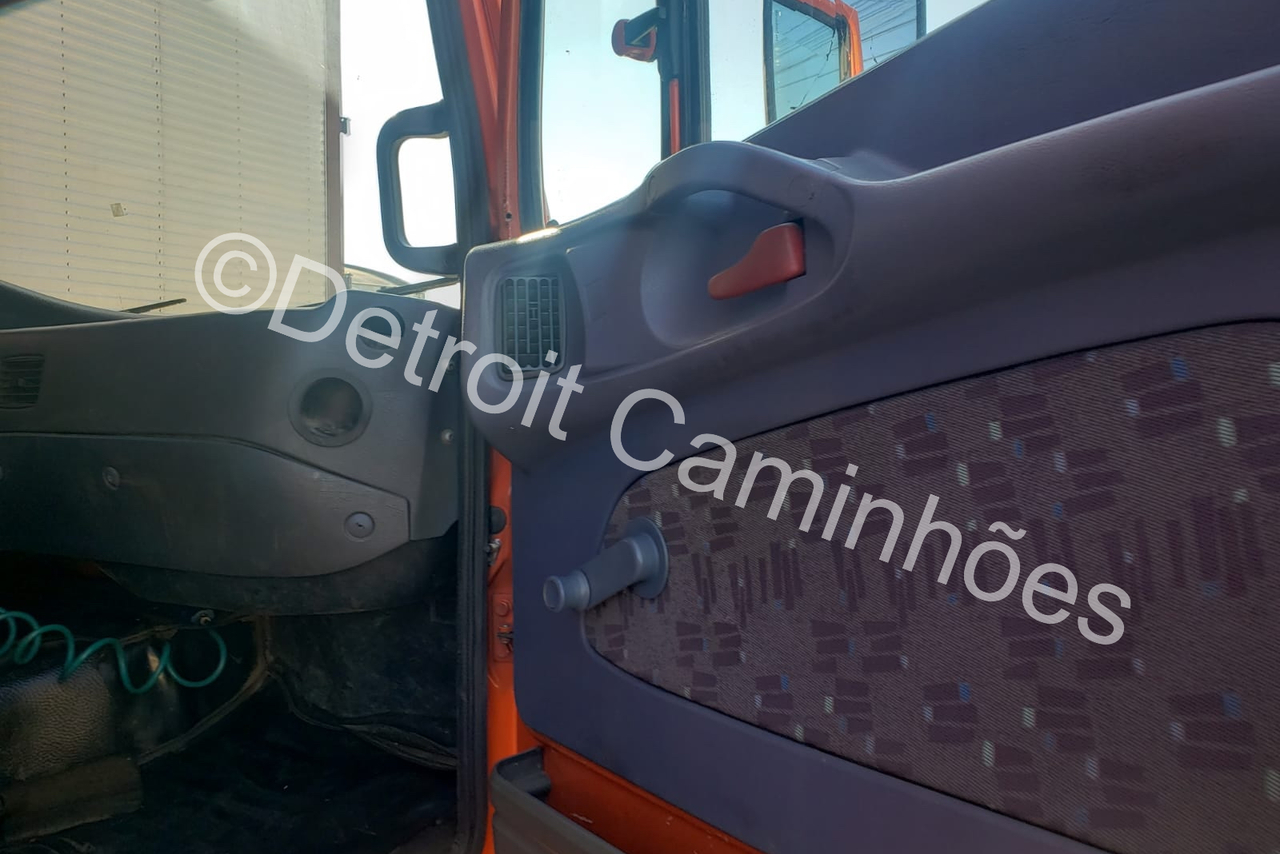Mercedes Benz MB 1718 - 09/09 14