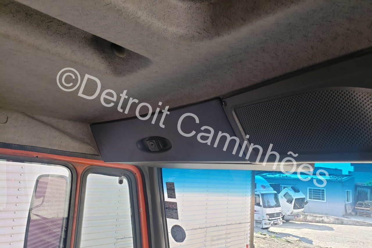 Mercedes Benz MB 1718 - 09/09 19