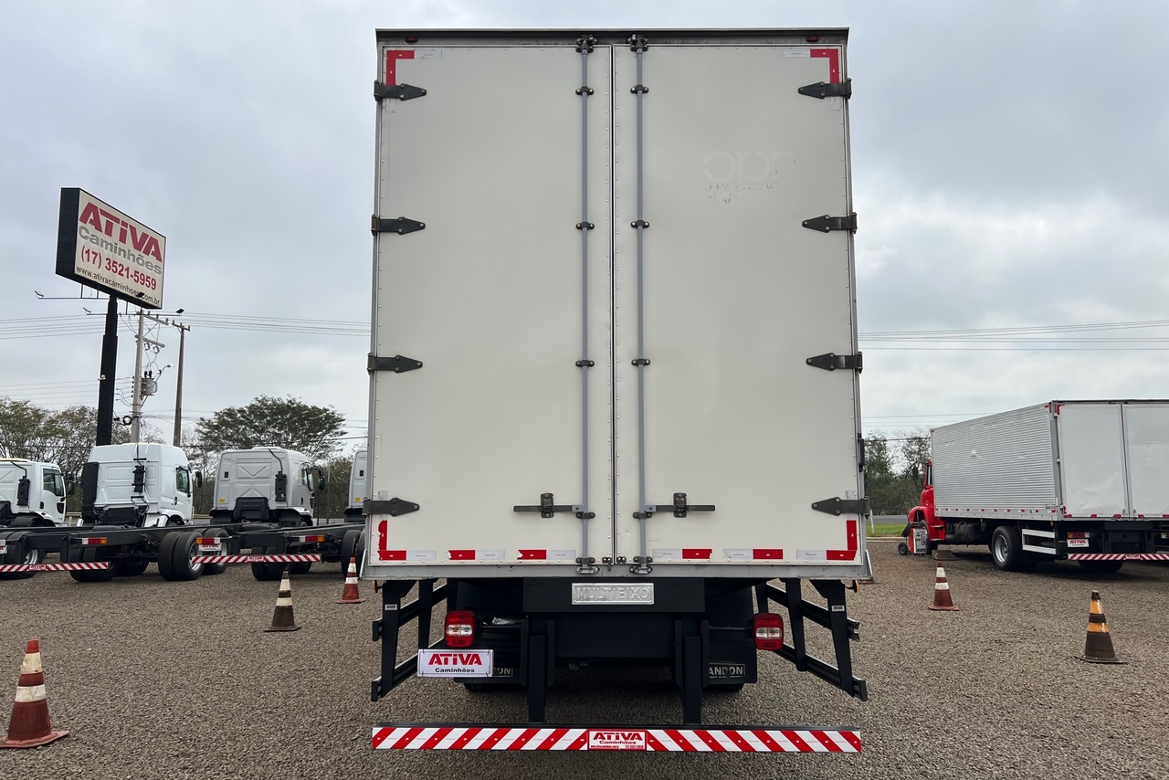 Volkswagen 24-280 E Constellation 6x2 - 21/22 3